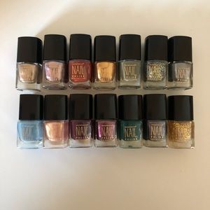 NEVER USED- Simple Pleasures 14 nail polishes